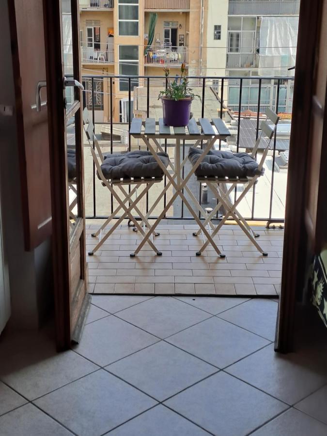 Cozy Room Stanza Close City Center In A Family House Stanza In Appartamento Condiviso Noi Viviamo In Casa Stanza In Affitto تورينو المظهر الخارجي الصورة